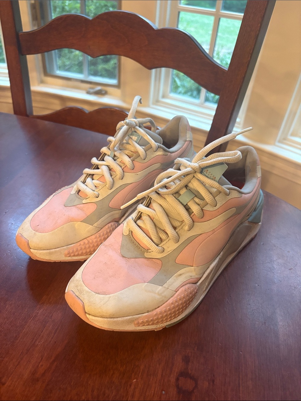 Puma Women's Pink and Cream Low-Top Golf Shoes